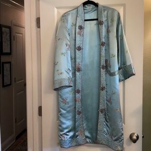 Chinese 100% silk robe